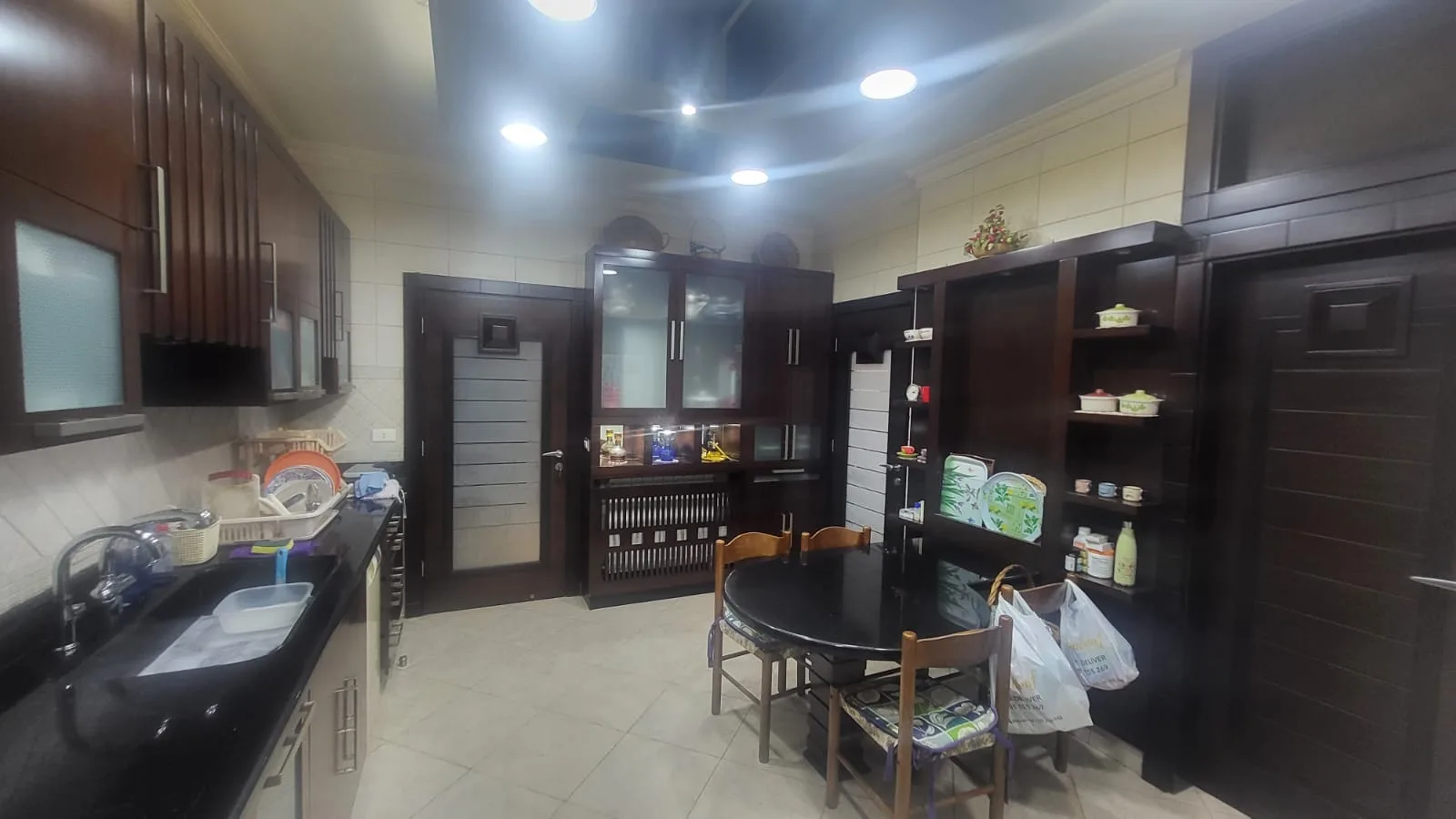 Apartment for Sale in Ballouneh — الصورة 5