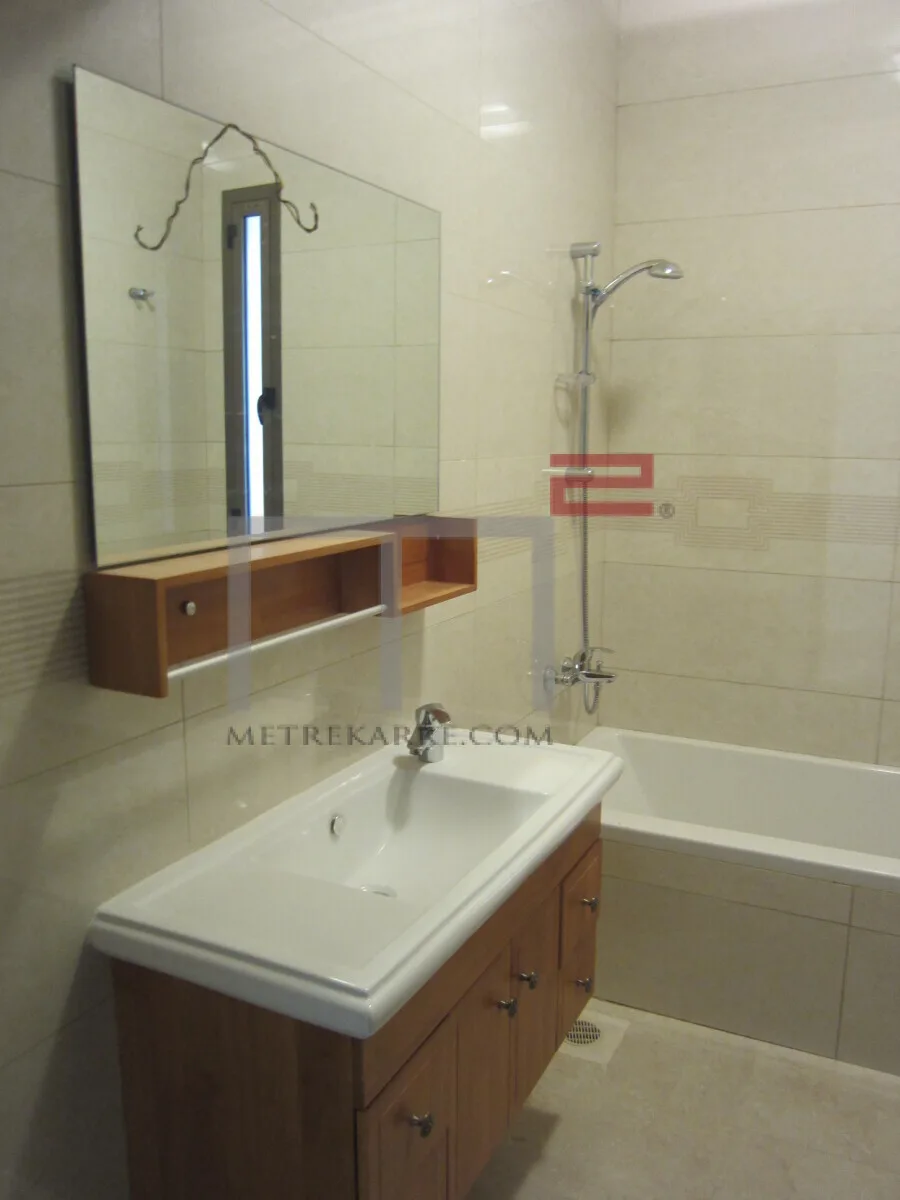 Apartment for Sale in Manara — الصورة 4