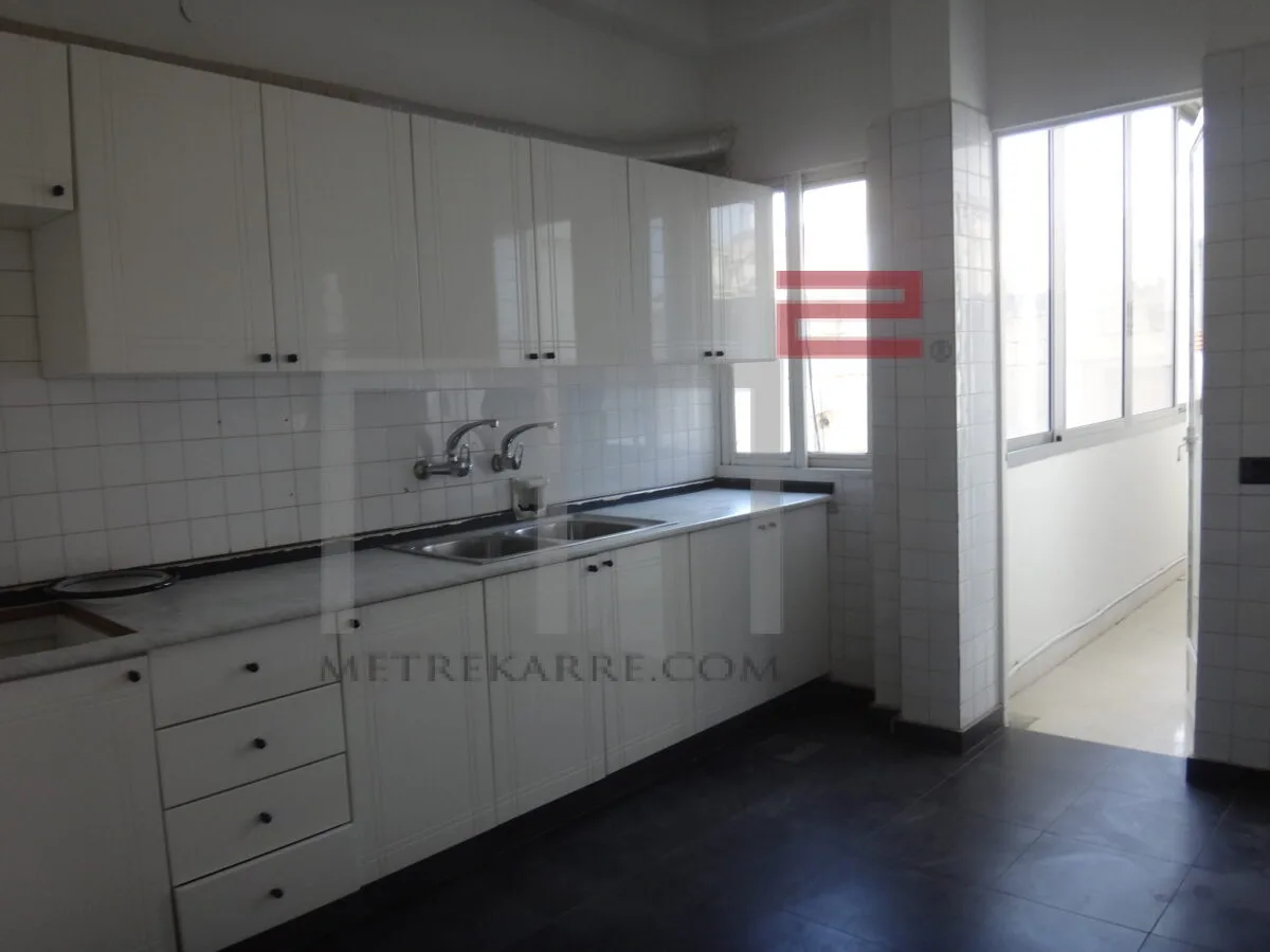 Apartment for Rent in Mar Mikhael — الصورة 4