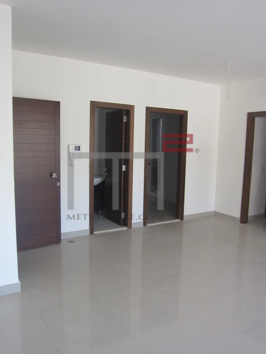 Apartment for Sale in Ras Beirut — الصورة 2