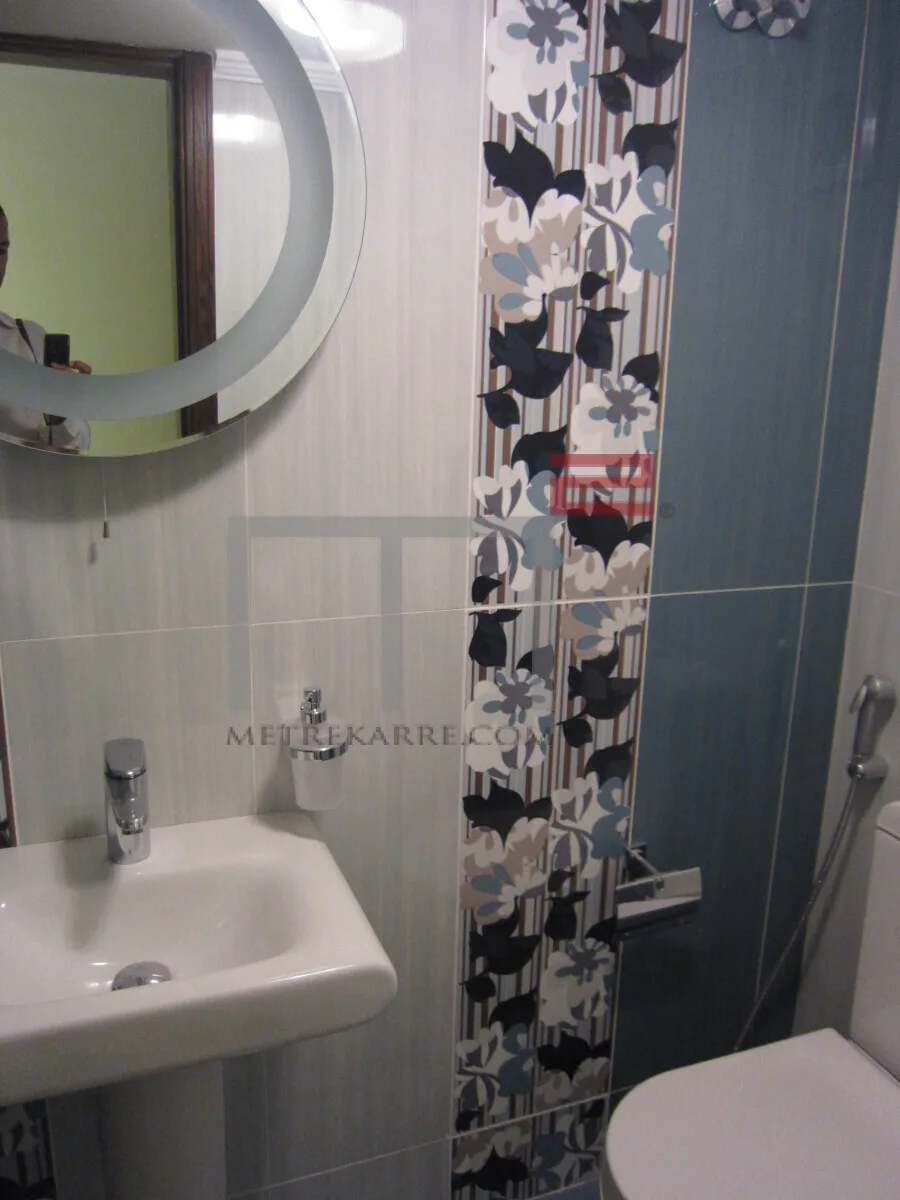 Apartment for Rent in Ain El Mreisse — الصورة 4