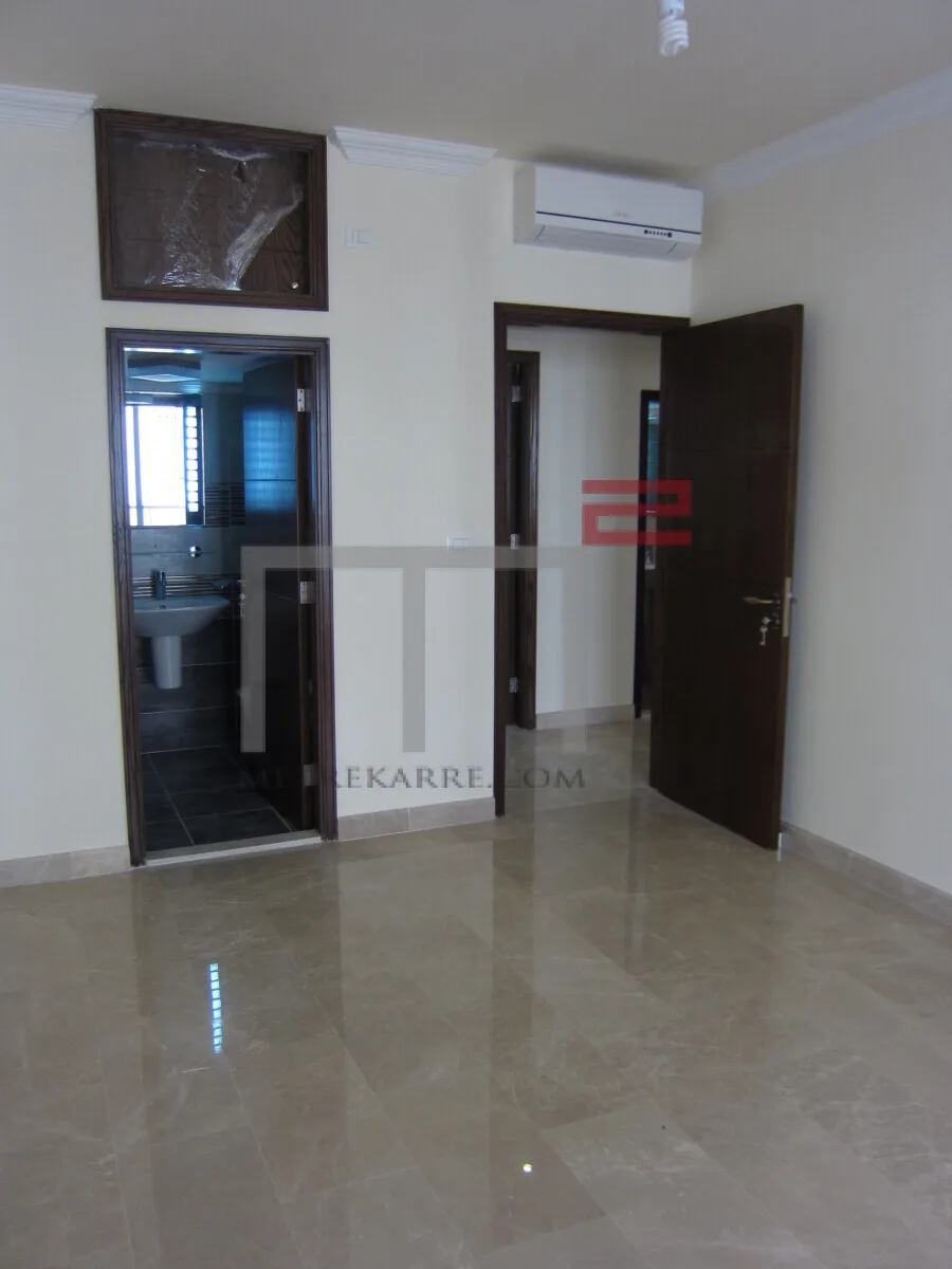 Apartment for Rent in Ain El Mreisse — photo 4