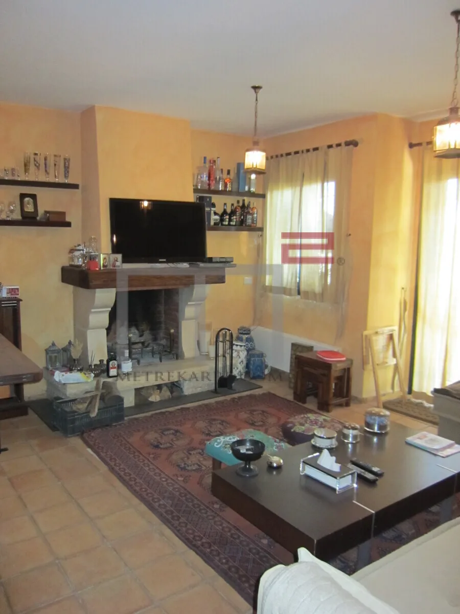 Chalet for Sale in Faraya — الصورة 2