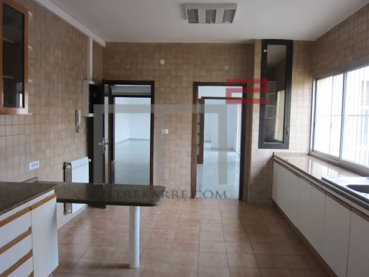 Apartment for Rent in Achrafieh — الصورة 2