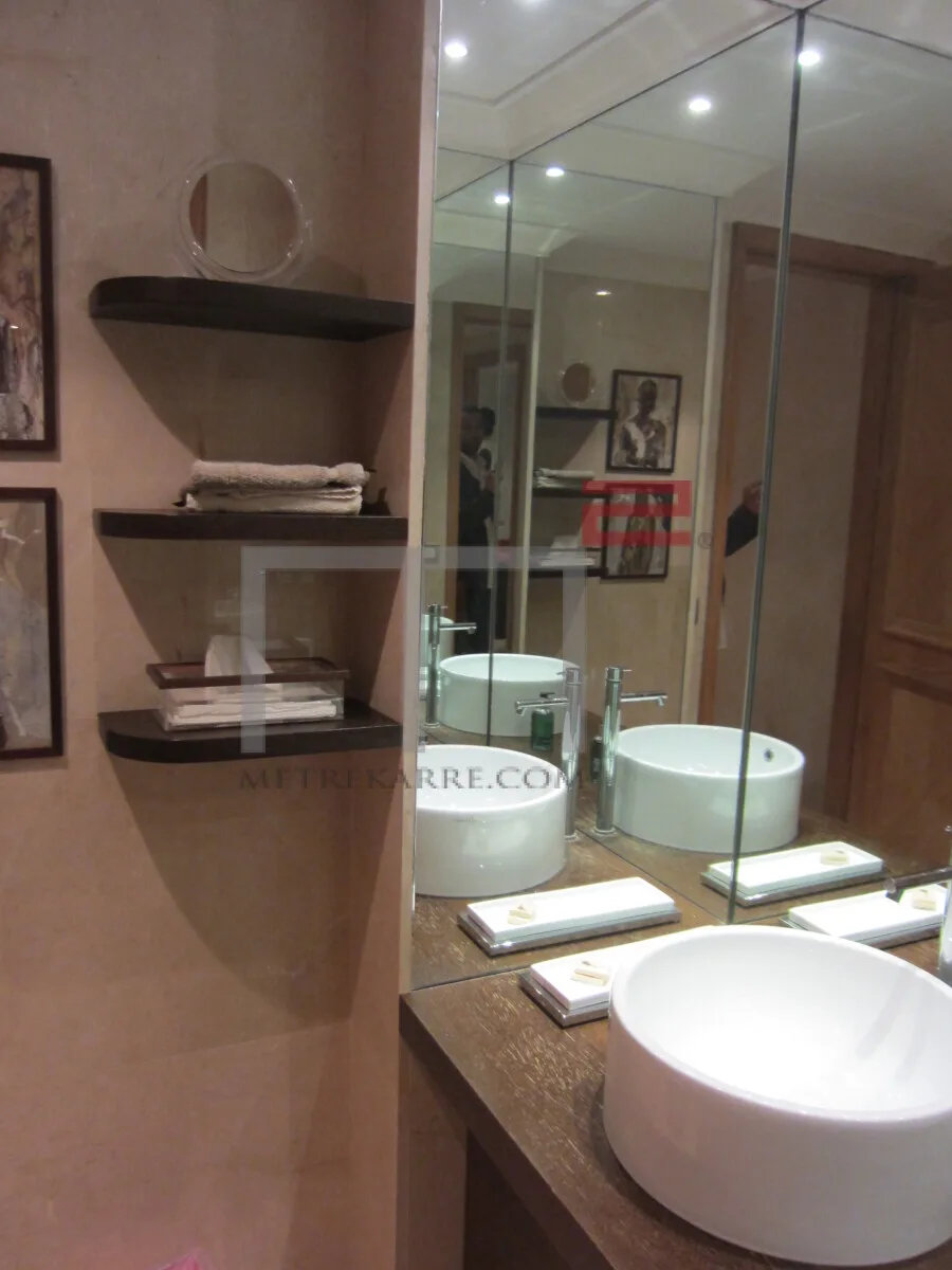 Apartment for Sale in Manara — الصورة 2