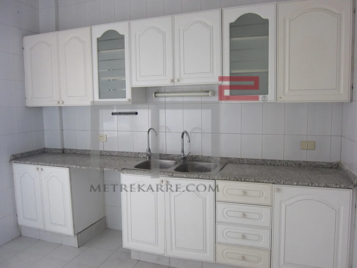 Apartment for Rent in Mar Mikhael — الصورة 4