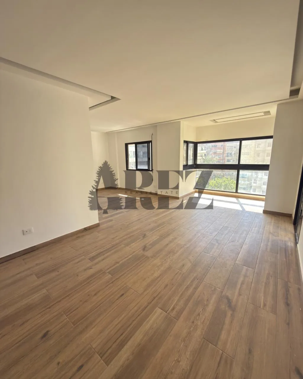 Apartment for Sale in Sakiet El Janzir, Beirut — photo 2