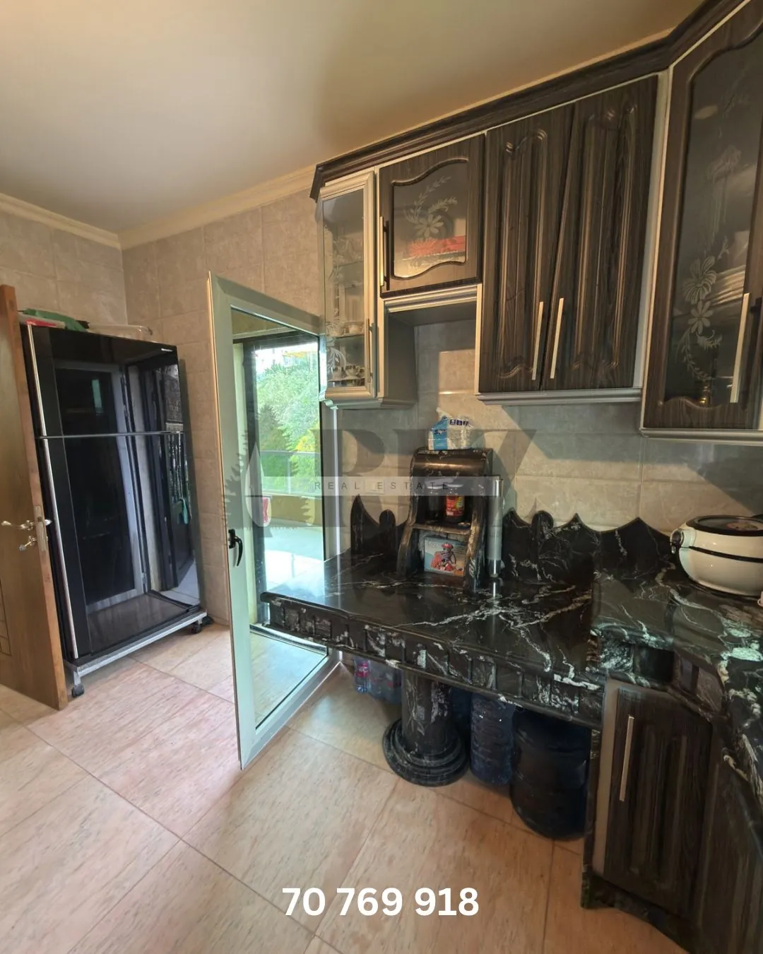 Apartment for Sale in Khaldeh, Abou Dib — الصورة 4