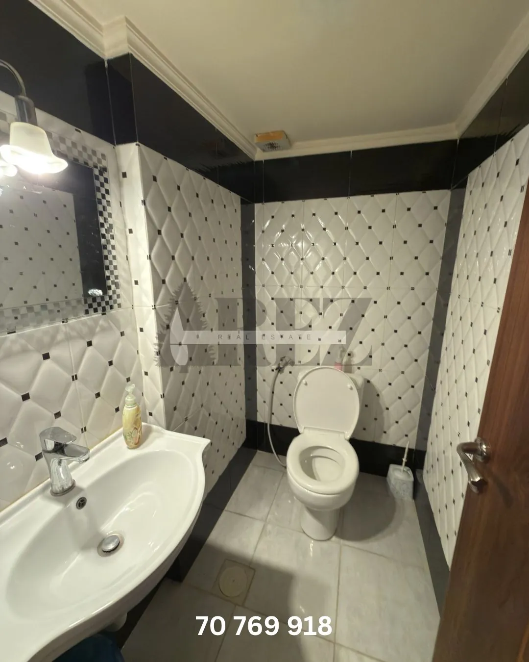 Apartment for Sale in Khaldeh, Abou Dib — الصورة 8