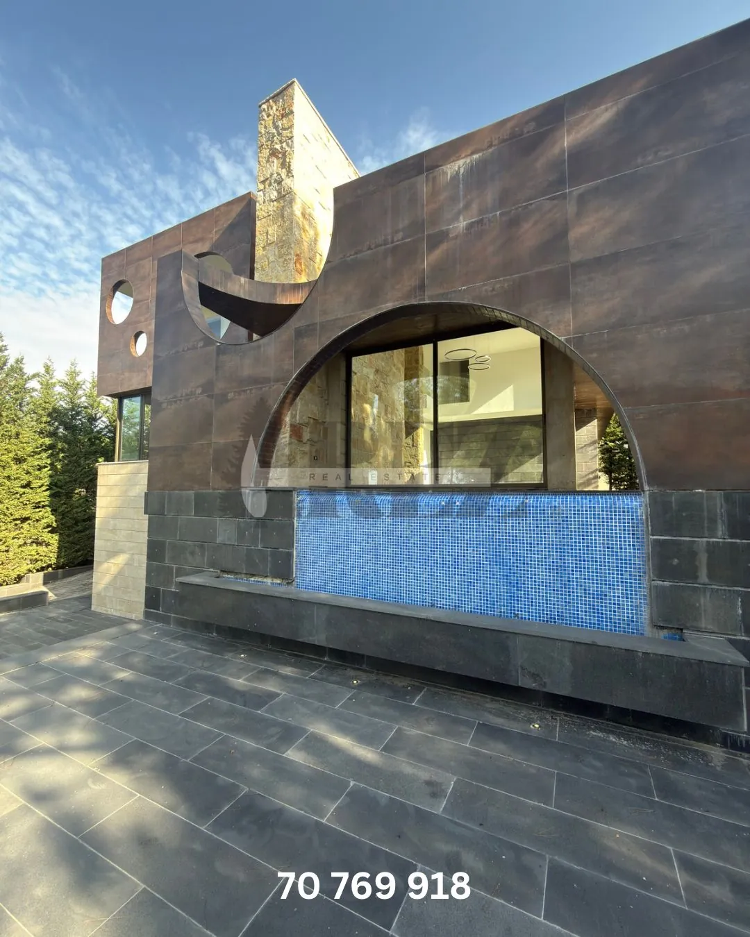 Luxury Villa with Infinity Pool for Sale in Chemlane, Aley — photo 2