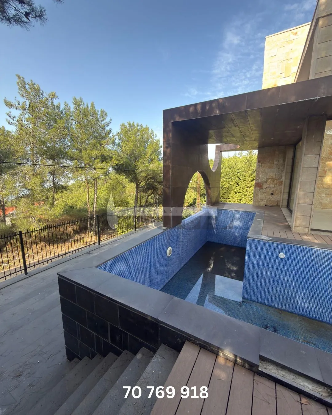 Luxury Villa with Infinity Pool for Sale in Chemlane, Aley — photo 6