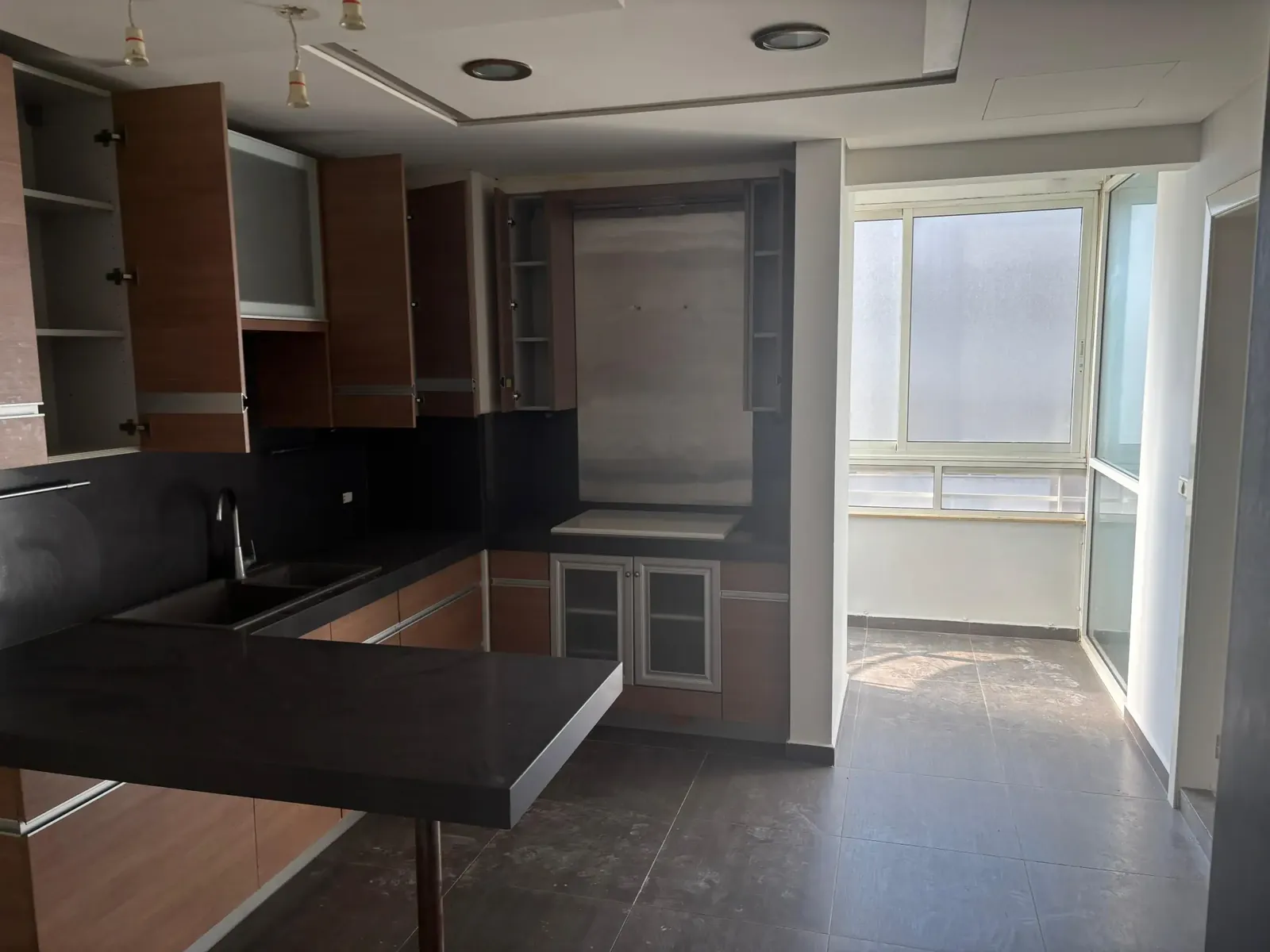 Jbeil – Luxury Apartment — photo 5