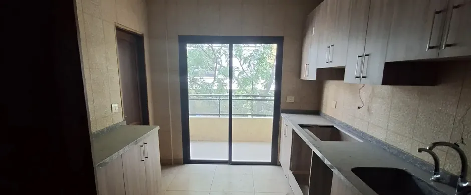 Dekwaneh – Prime Location