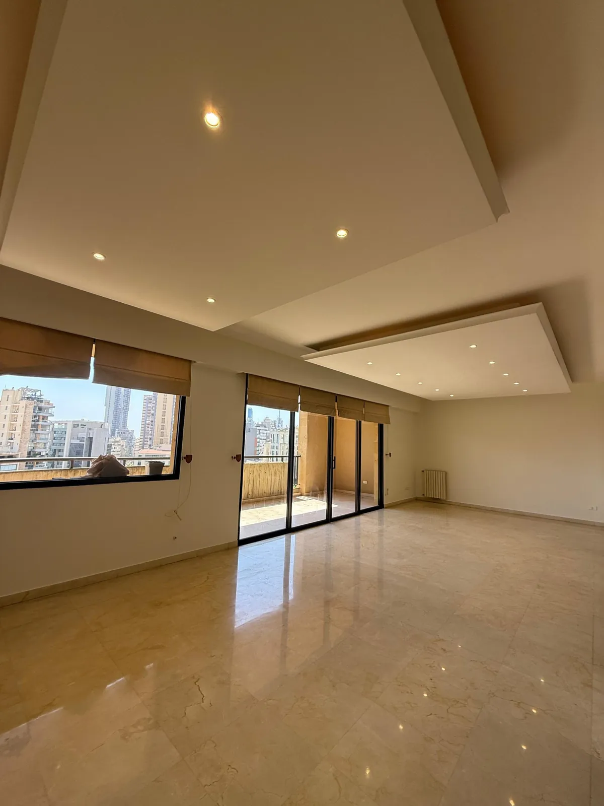 Apartment for Sale in Ashrafieh, Siyoufi — الصورة 4