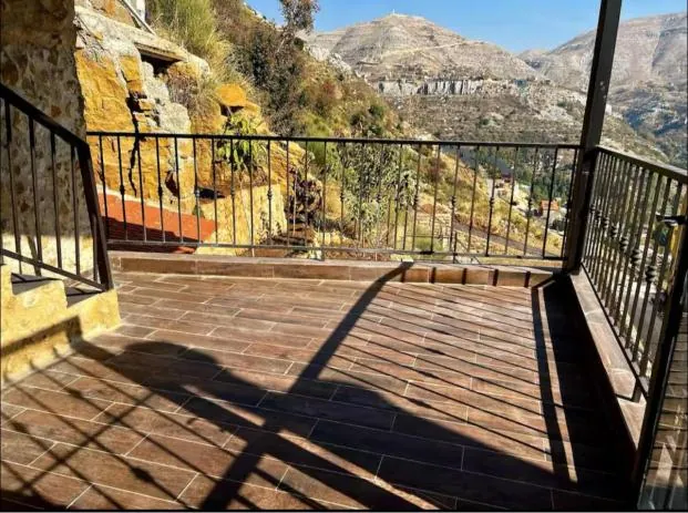 Chalet for Sale –Faraya — الصورة 4