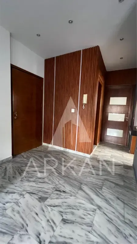 Fully Furnished Apartment for Sale in Tilal Ain Saade — الصورة 2