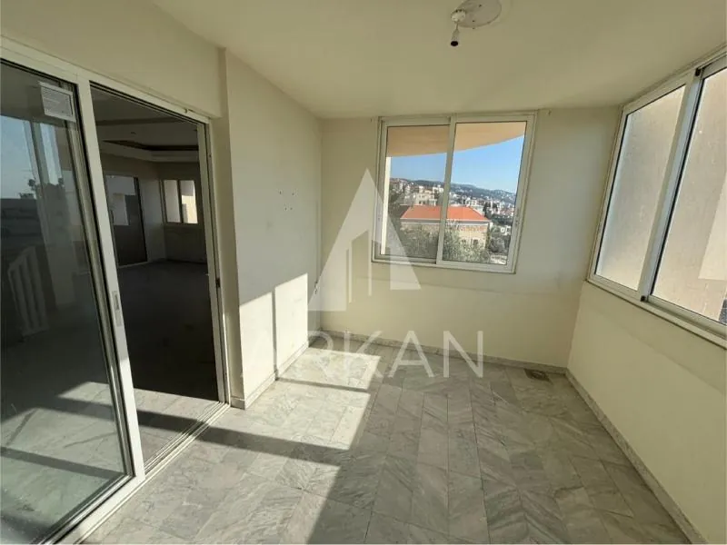 Duplex Apartment for Rent – Jbeil — الصورة 3