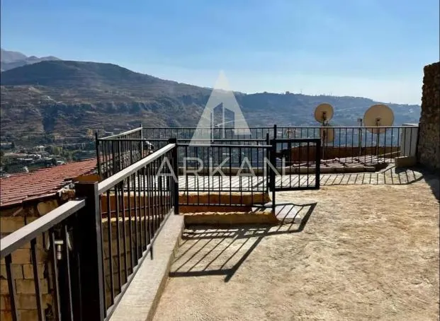 Chalet for Sale in Faraya – Panoramic View – 135 sqm + Terrace