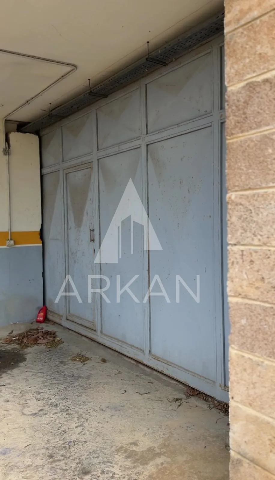 Depot for Sale in Eddeh, Jbeil | 800 sqm Commercial Property — photo 3