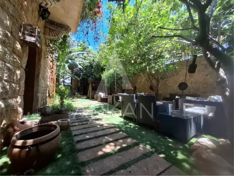 Villa for Sale in Fayadieh, Baabda | 3 Floors with Panoramic Beirut View — الصورة 4