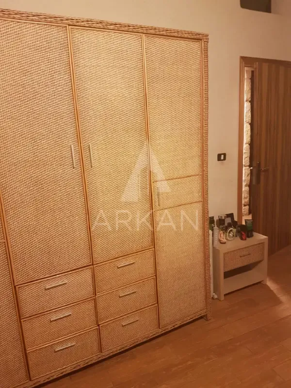Villa for Sale in Fayadieh, Baabda | 3 Floors with Panoramic Beirut View — الصورة 5