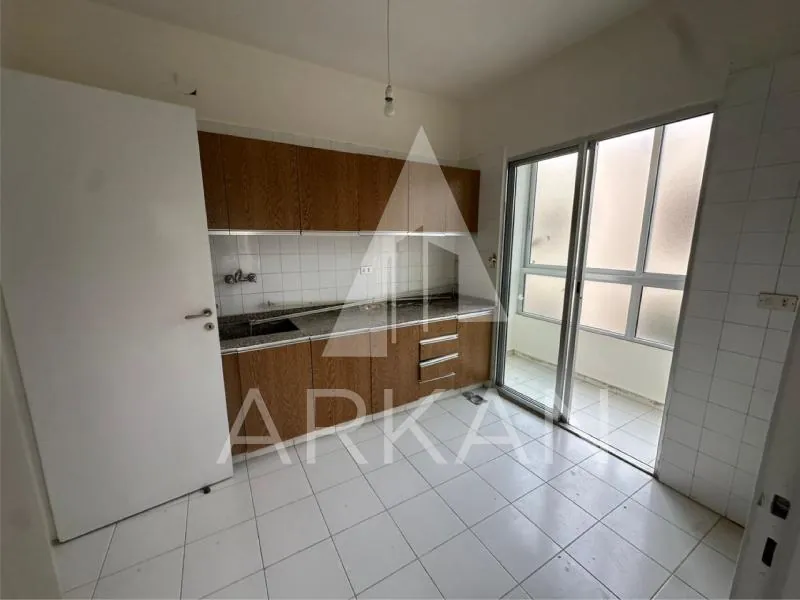 Apartment for Sale in Amchit | 115 sqm with 2 Bedrooms and Multiple Balconies — الصورة 4