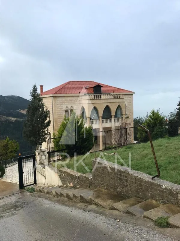 Villa for Sale in Azra, Keserwan | 450 sqm Built Area on 1,284 sqm Land