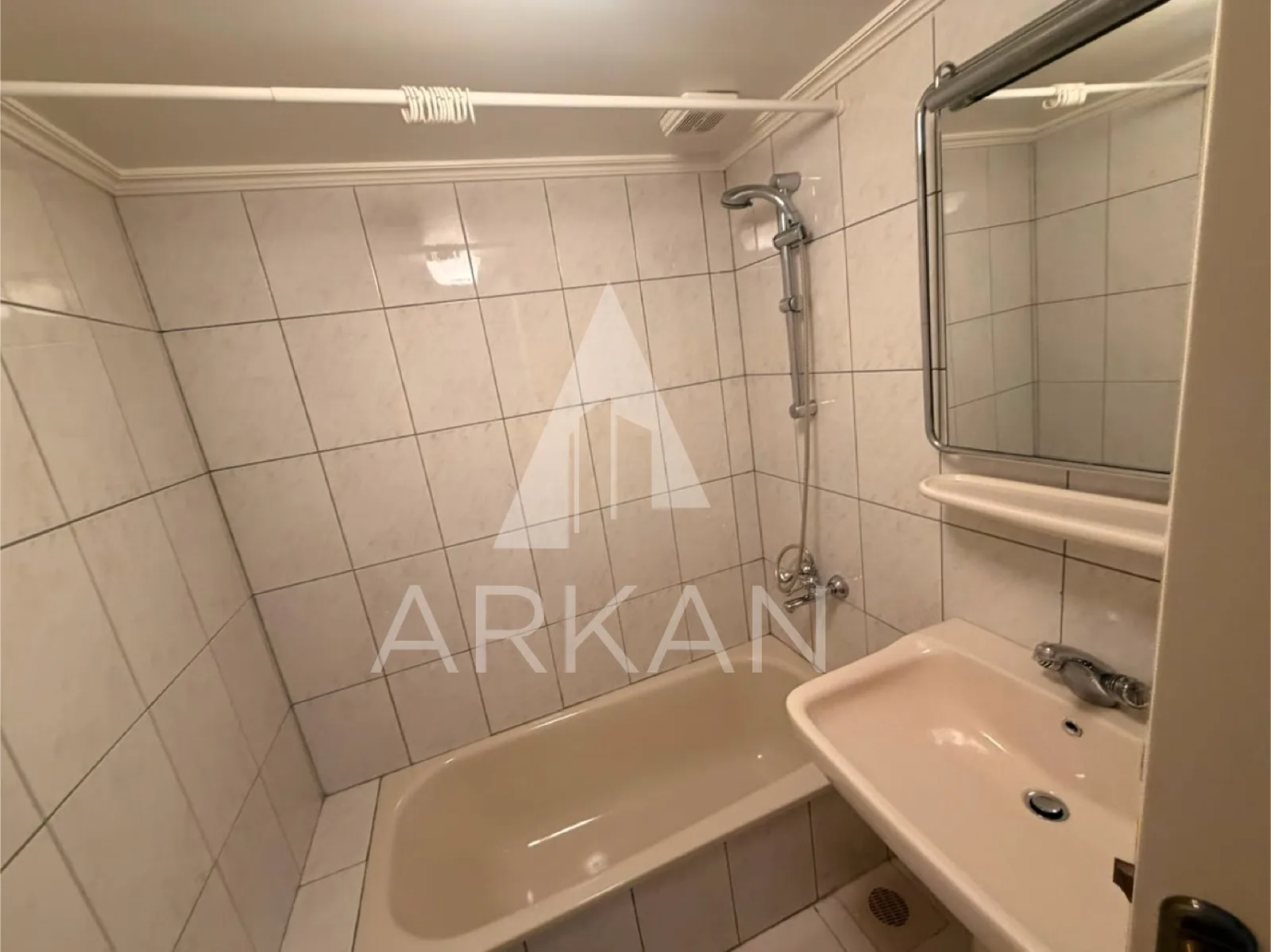 Furnished Apartment for Sale in Ajaltoun with Open View — الصورة 4