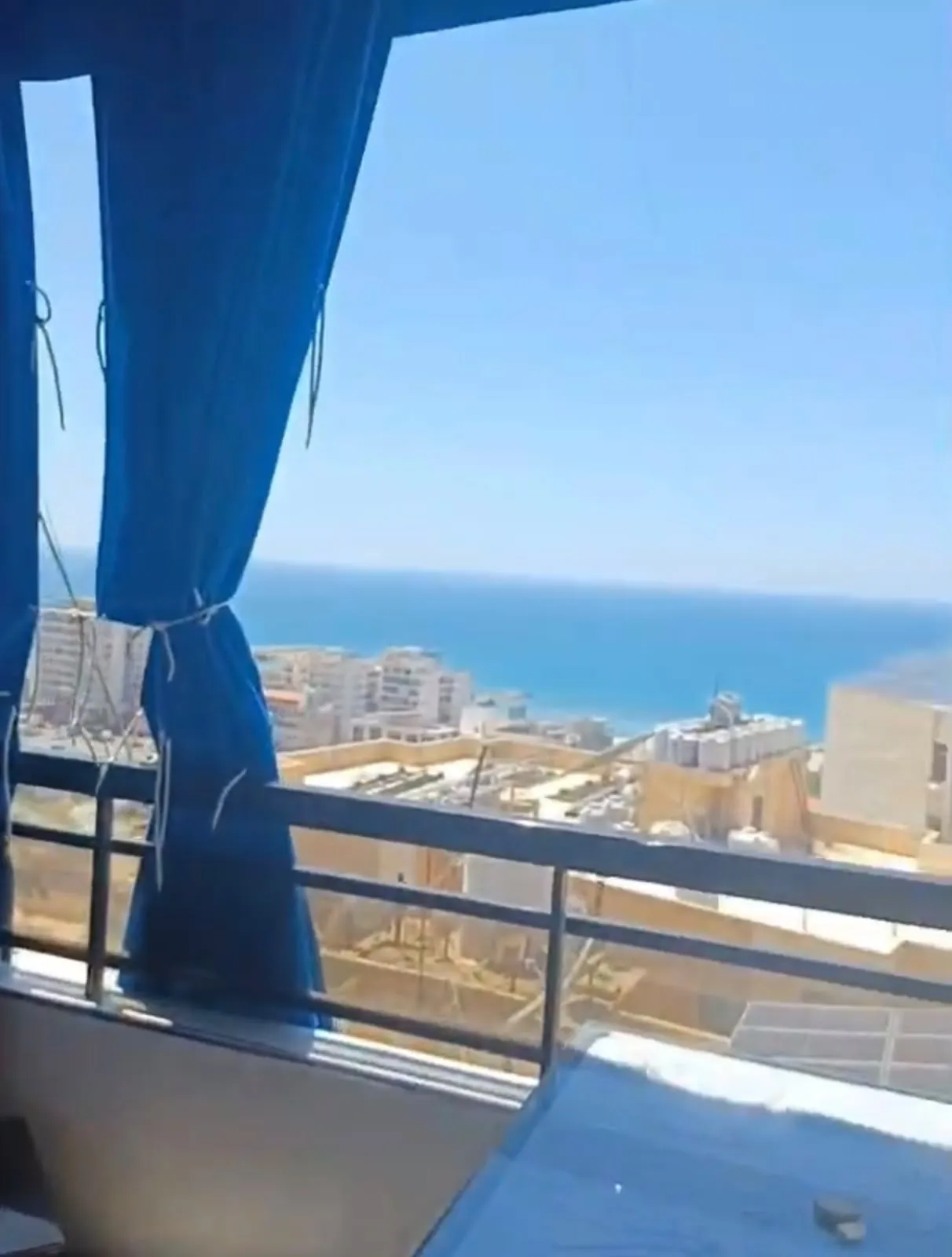 Apartment for Sale in Dohat Aramoun – Fully Furnished — الصورة 2