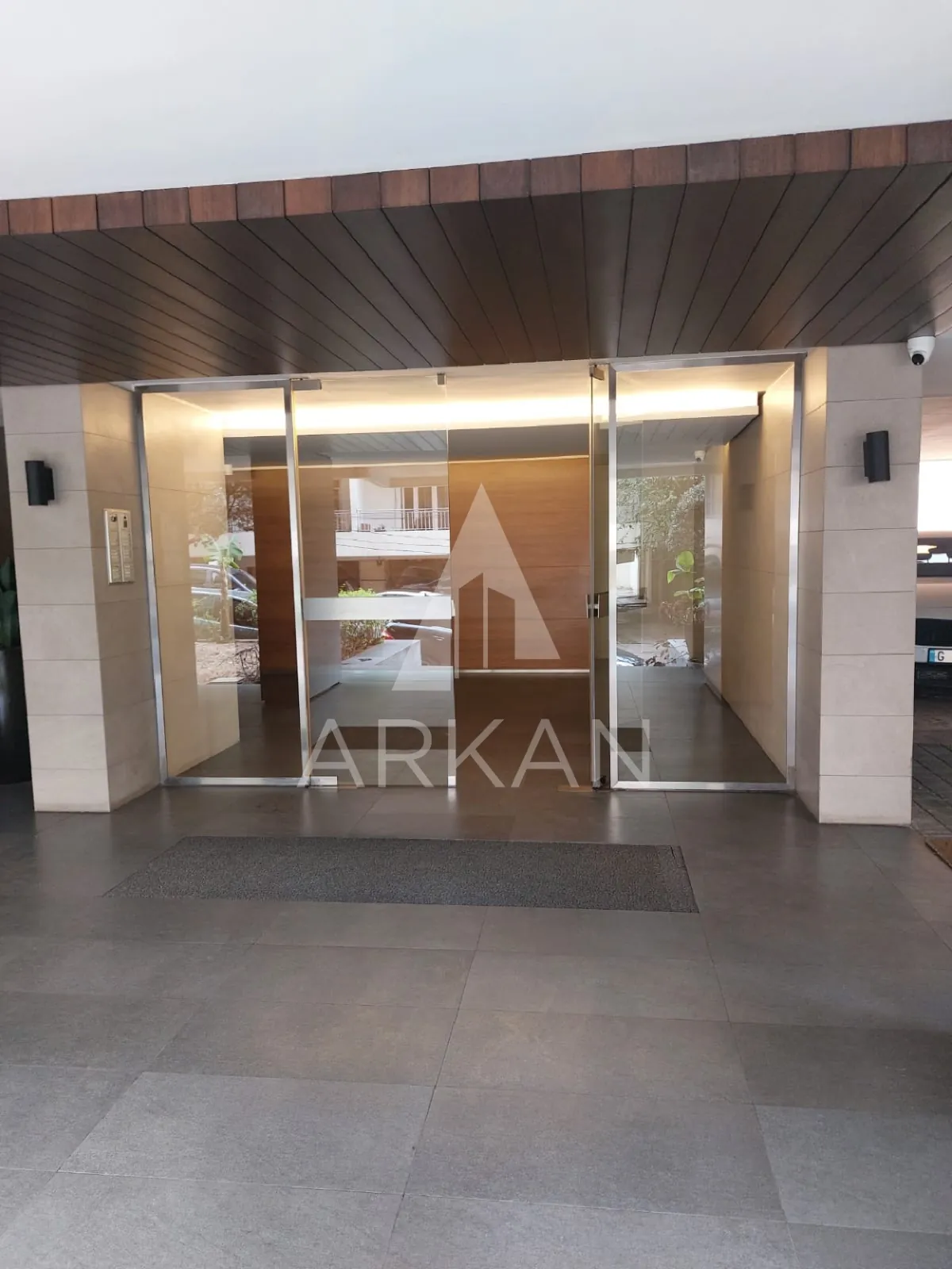 Luxury Apartment for Sale in Achrafieh Near Hotel Dieu — الصورة 3