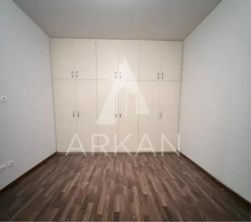 Apartment for Sale in Sioufi, Achrafieh — الصورة 3