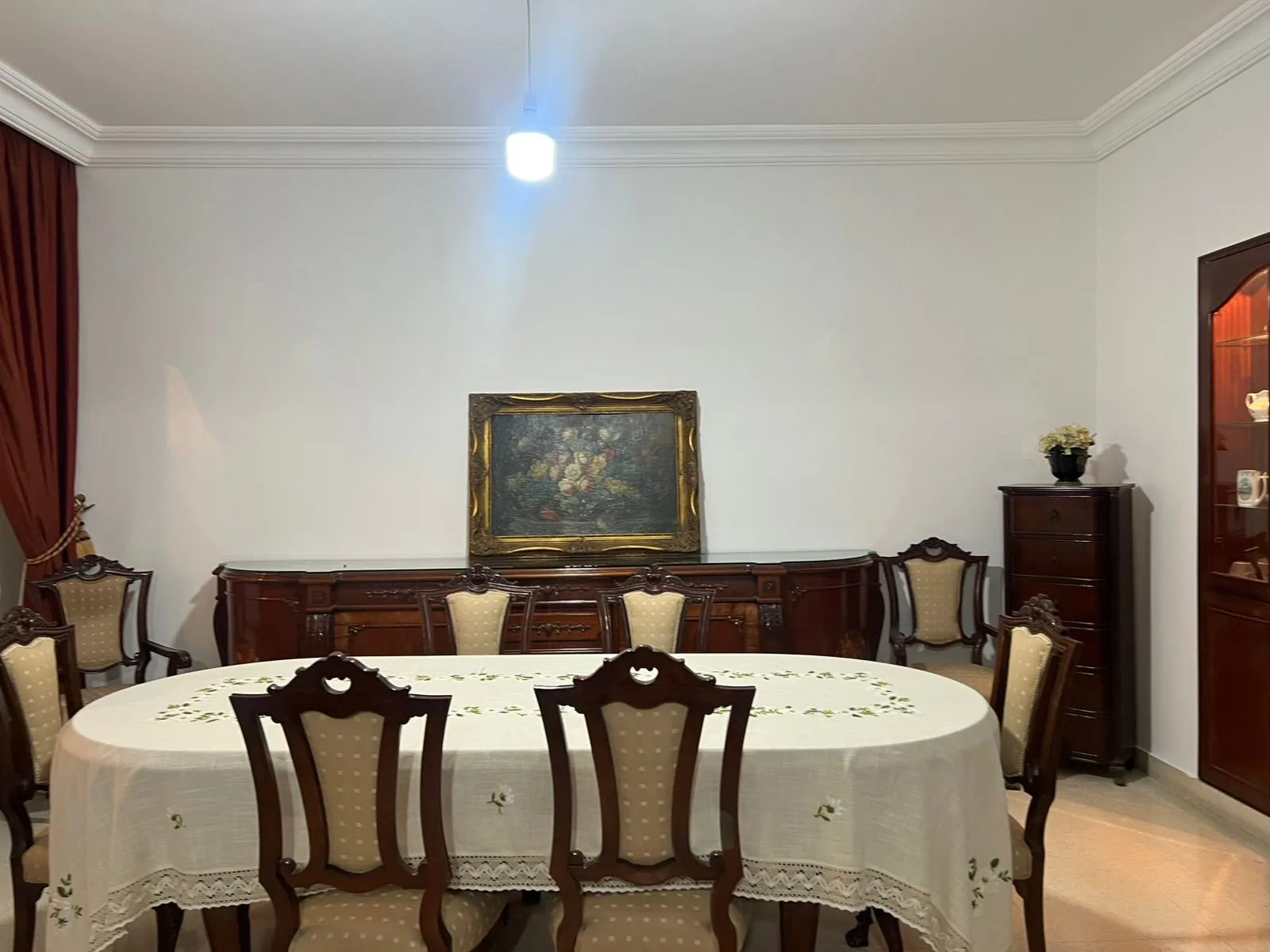 Apartment for Rent in Hamra, Beirut, Lebanon — الصورة 3