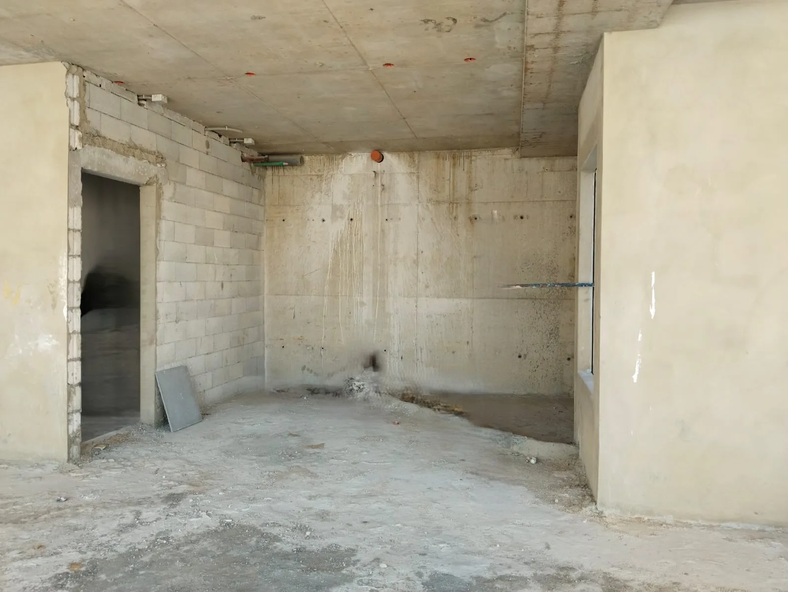 Office for Sale in Badaro — الصورة 3