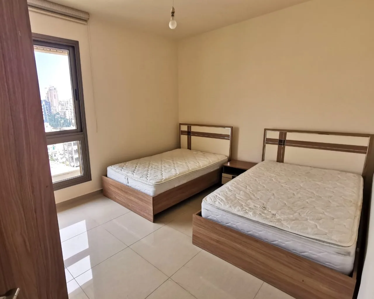 Apartment for Sale in Ras Al Naba'a, Beirut, Lebanon — الصورة 6
