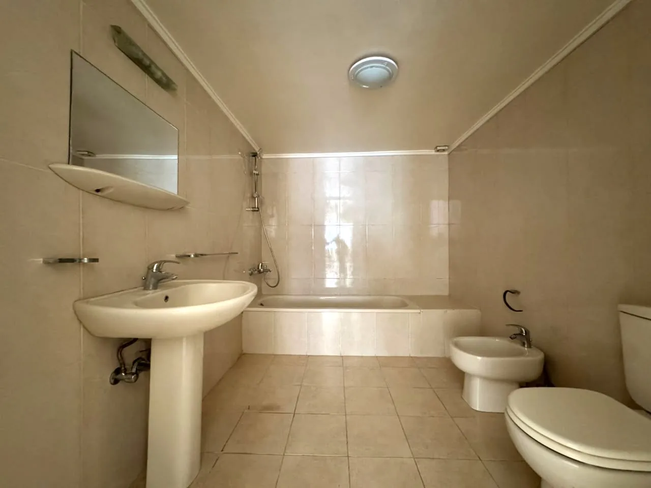Apartment for Sale in Beit Meri — الصورة 10