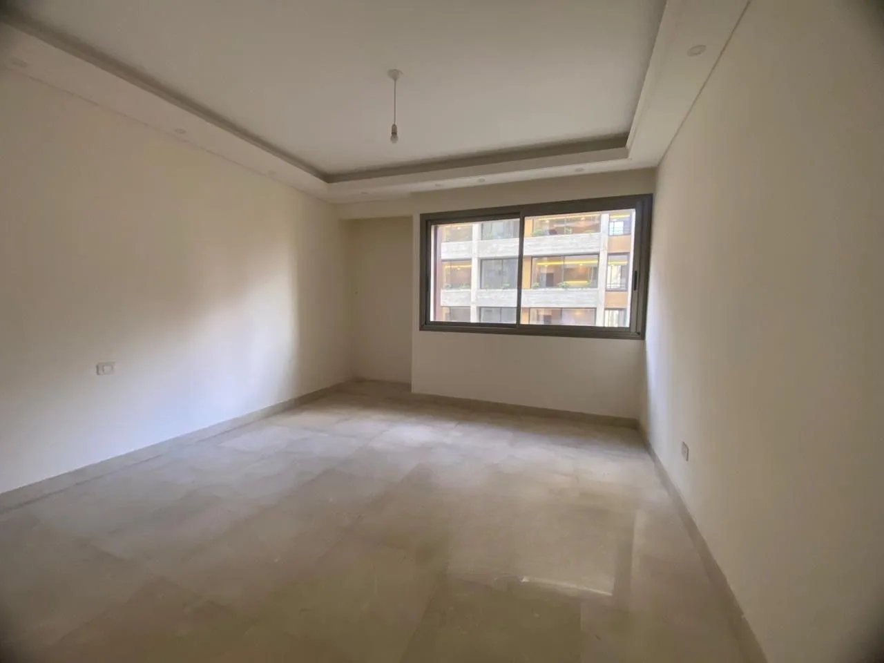 Apartment for Sale in Spears, Beirut, Lebanon — الصورة 4