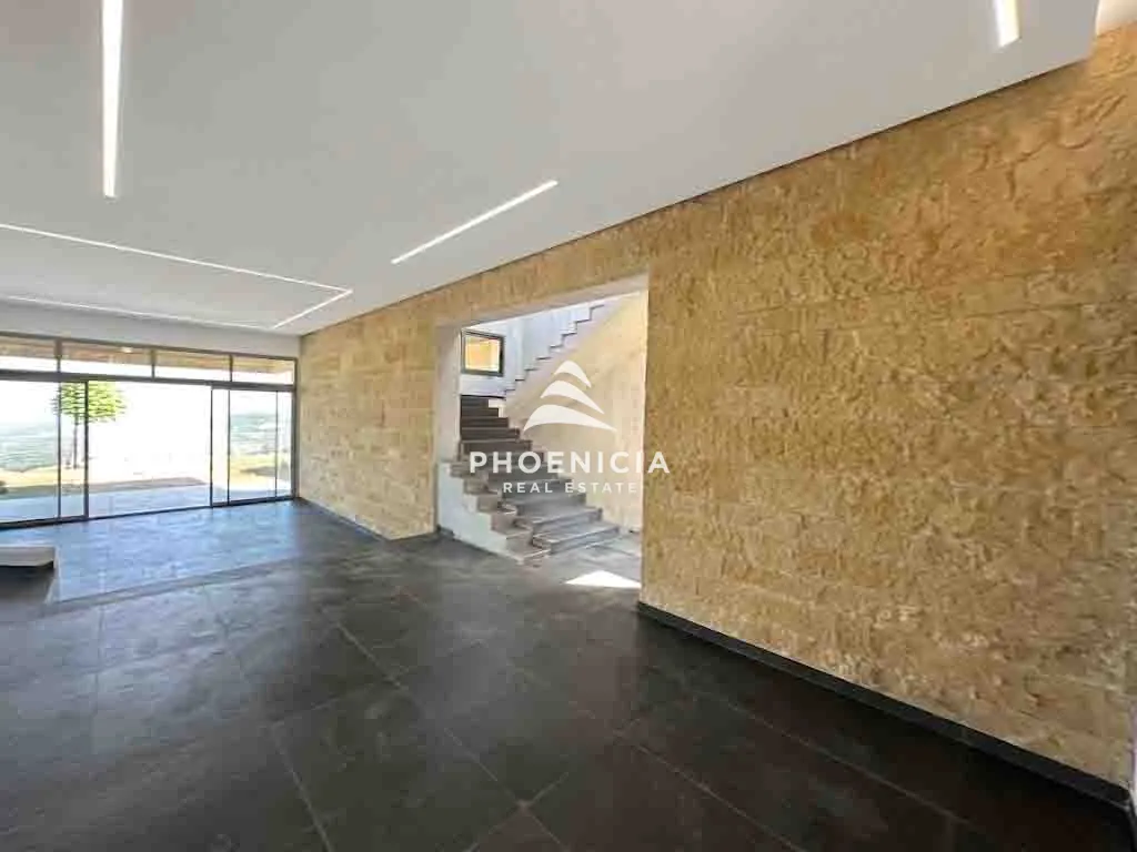 Villa for sale in Bejjeh, Lebanon — الصورة 11