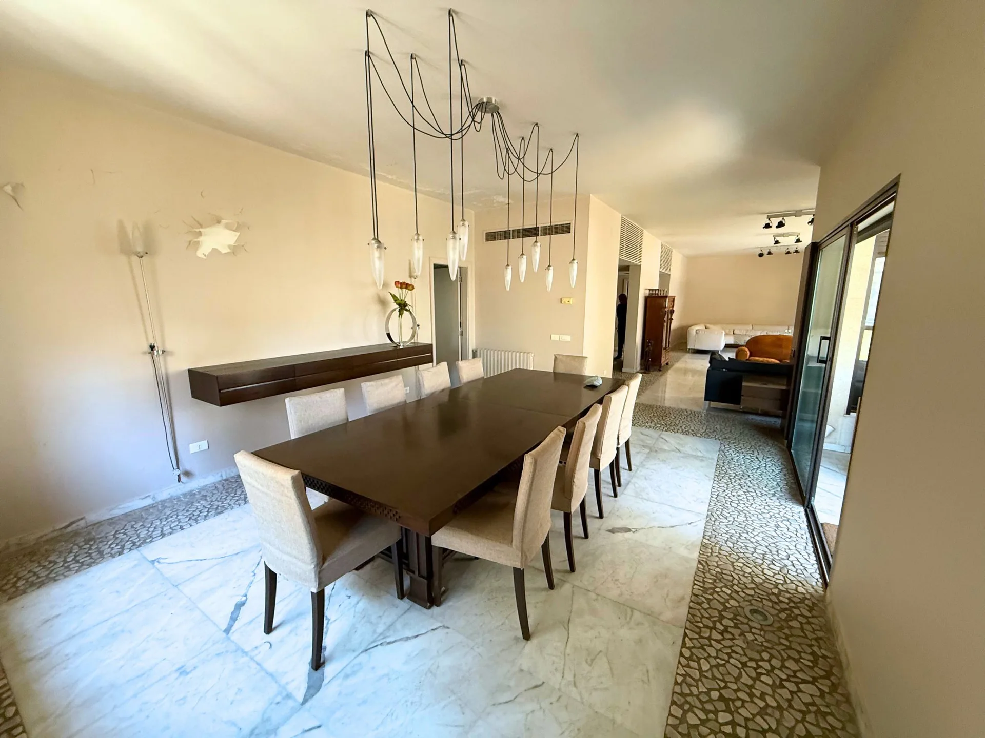 Apartment for Sale in Caree d'or, Achrafieh, Beirut, Lebanon — الصورة 4