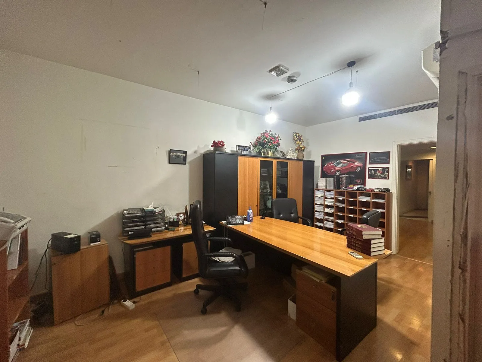 Office for Rent in Sassine, Achrafieh, Beirut, Lebanon — الصورة 8