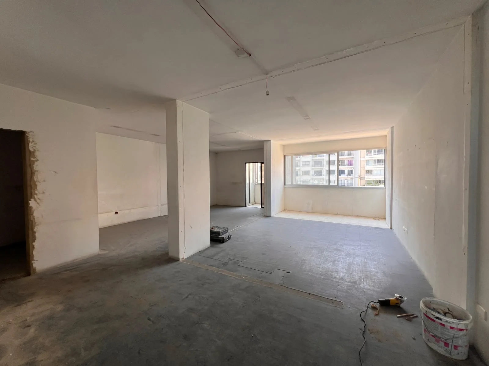 Office for rent in Gemmayzeh — الصورة 3
