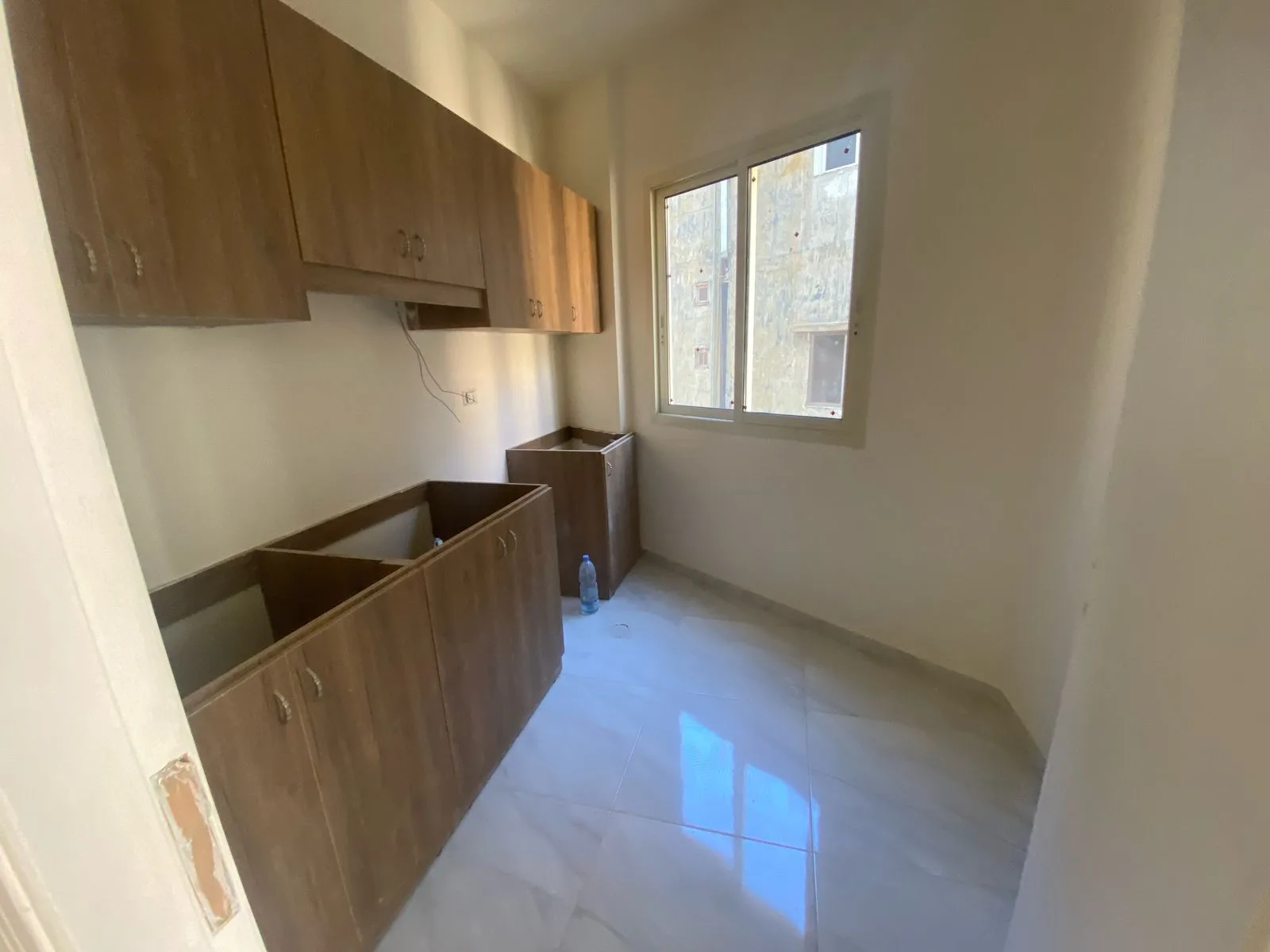 Apartment for Sale in Baouchriyeh, Lebanon — الصورة 3