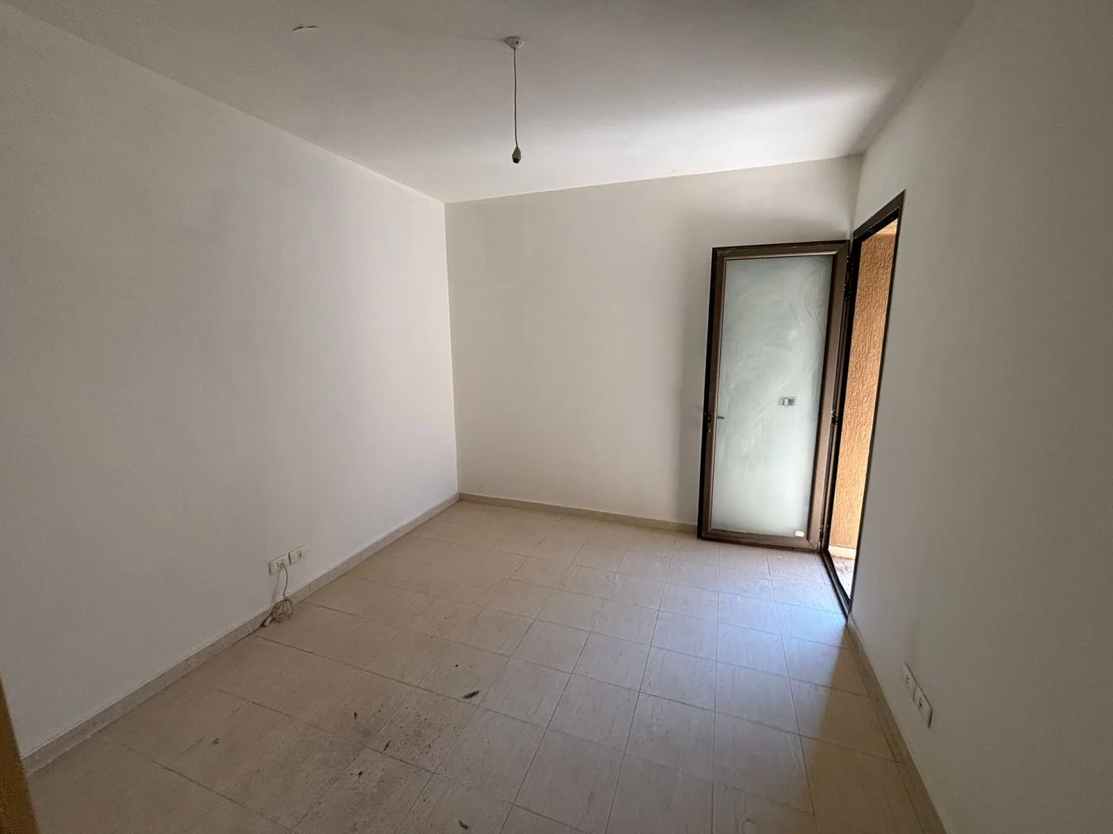 Apartment for Rent in Mazraat Yachoua — الصورة 4