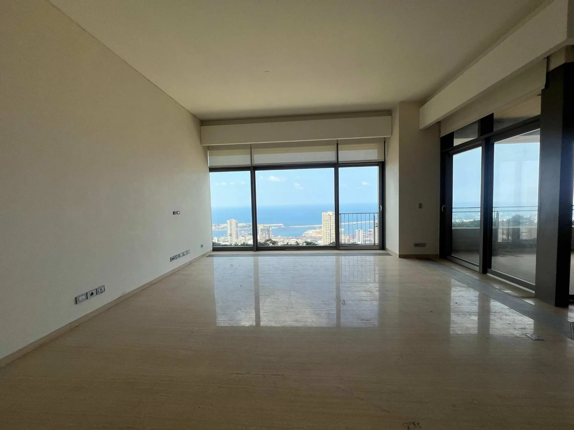 Apartment for Sale in Caree d'or, Achrafieh, Beirut, Lebanon — الصورة 10