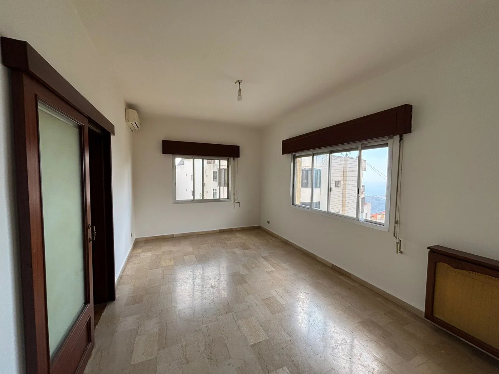 Apartment for Sale in Mazraat Yachoua — الصورة 3