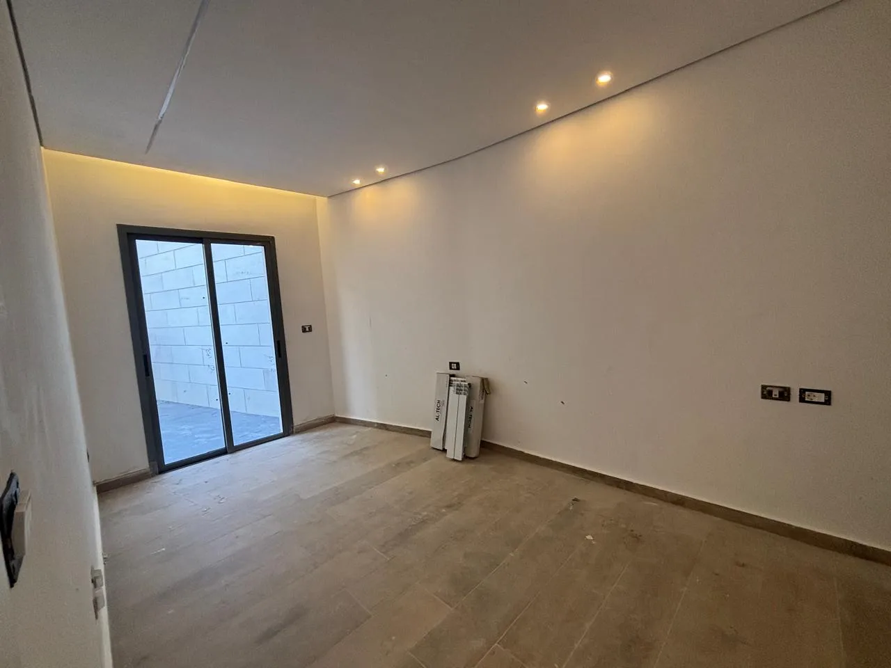 Apartment for Sale in Baabdat — الصورة 4