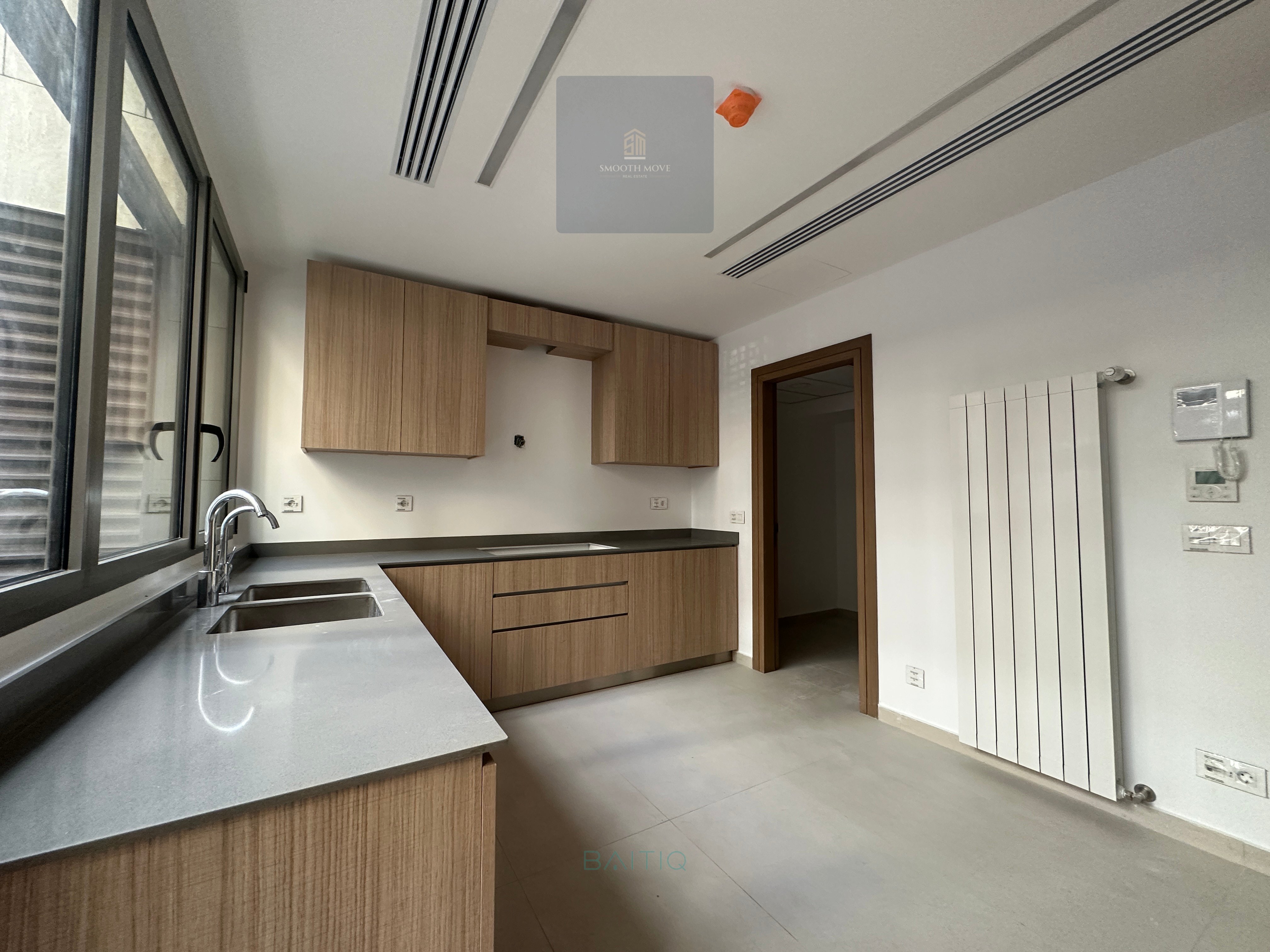 Lovely Ground-Floor Duplex Apartment for Sale in Saifi, Beirut — الصورة 11