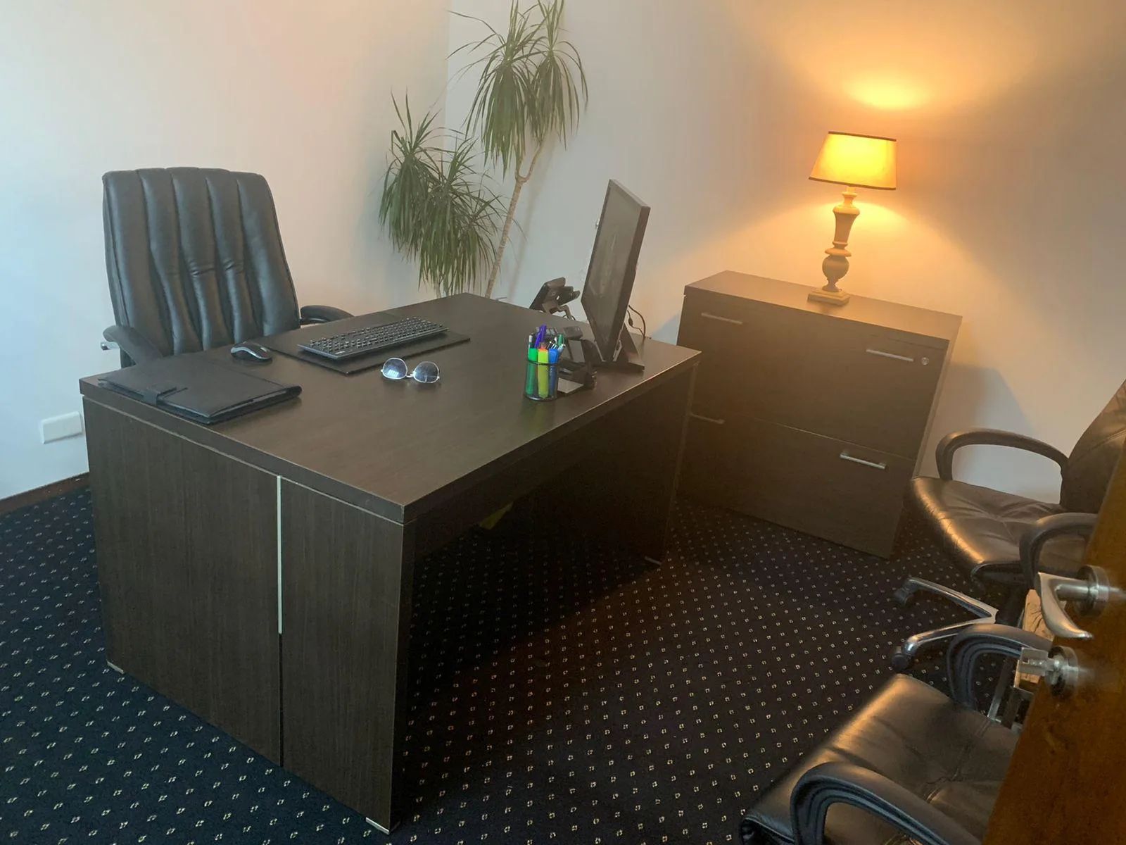 Office for rent in Downtown — الصورة 10