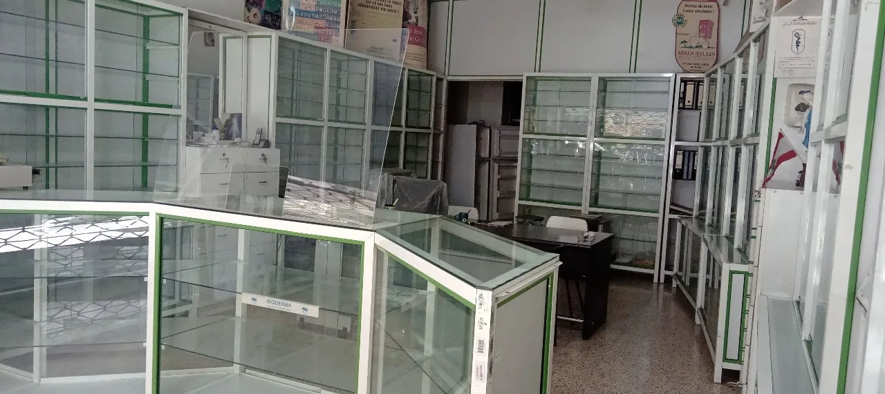 Warehouse for Sale in Forn El Chebbak — الصورة 2