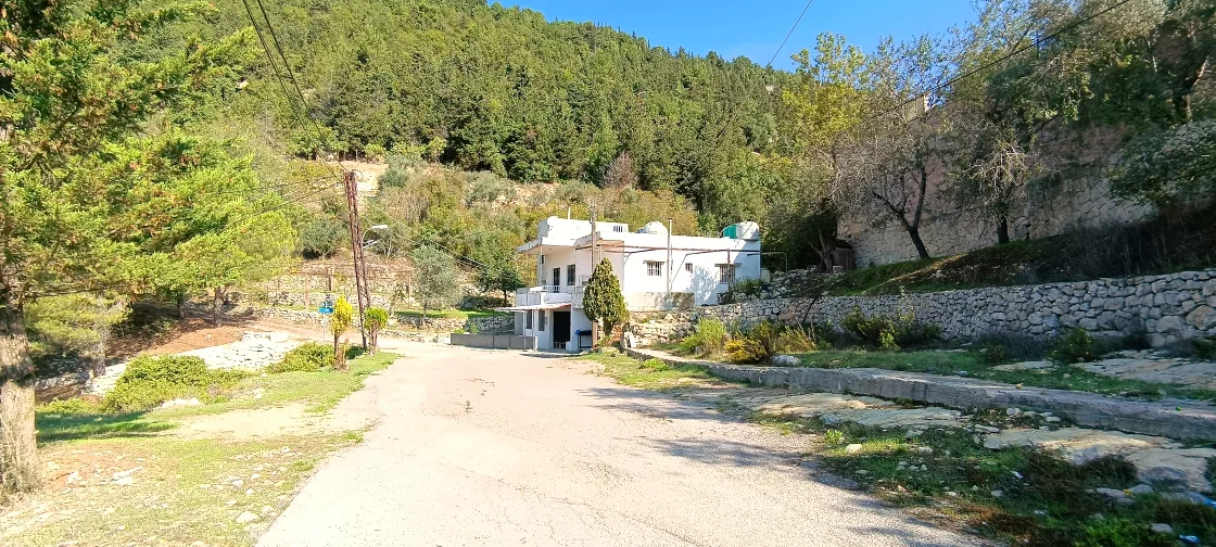 Villa for Sale in Kfour, Lebanon — الصورة 5