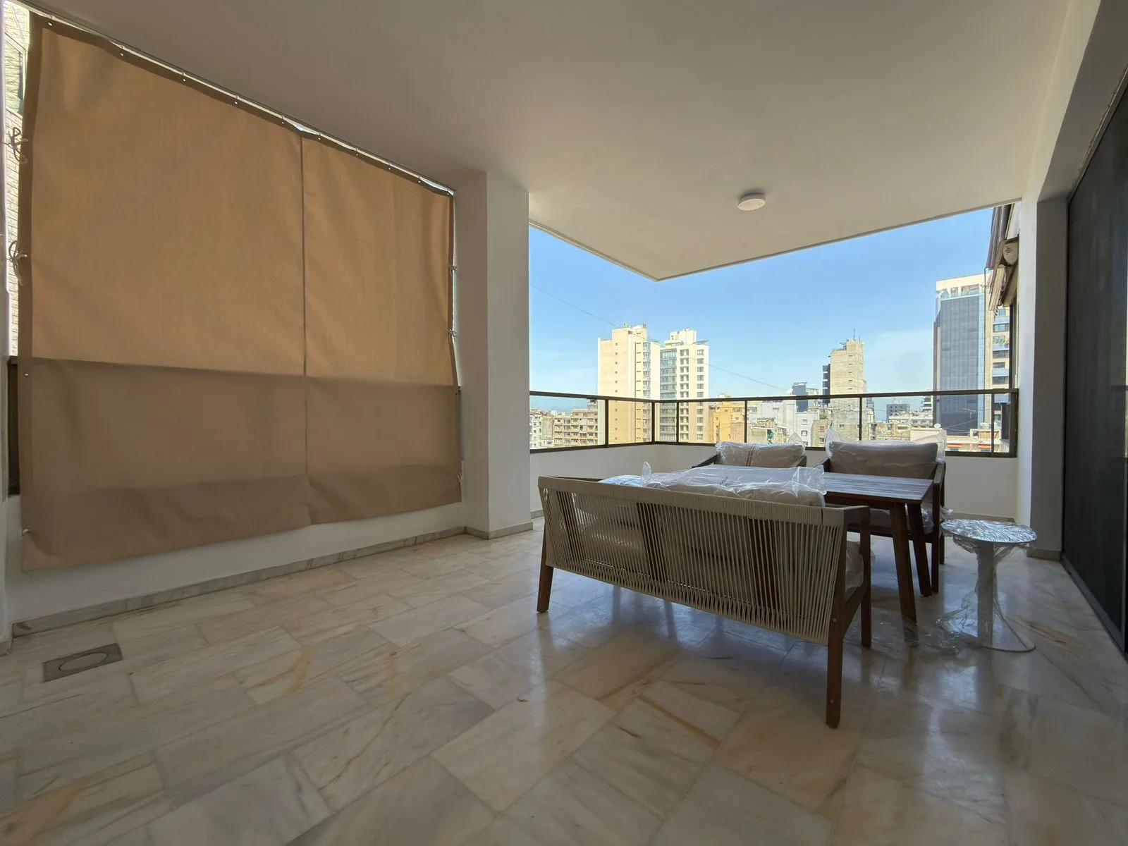 Apartment for rent in Fassouh, Achrafieh, Lebanon — الصورة 6